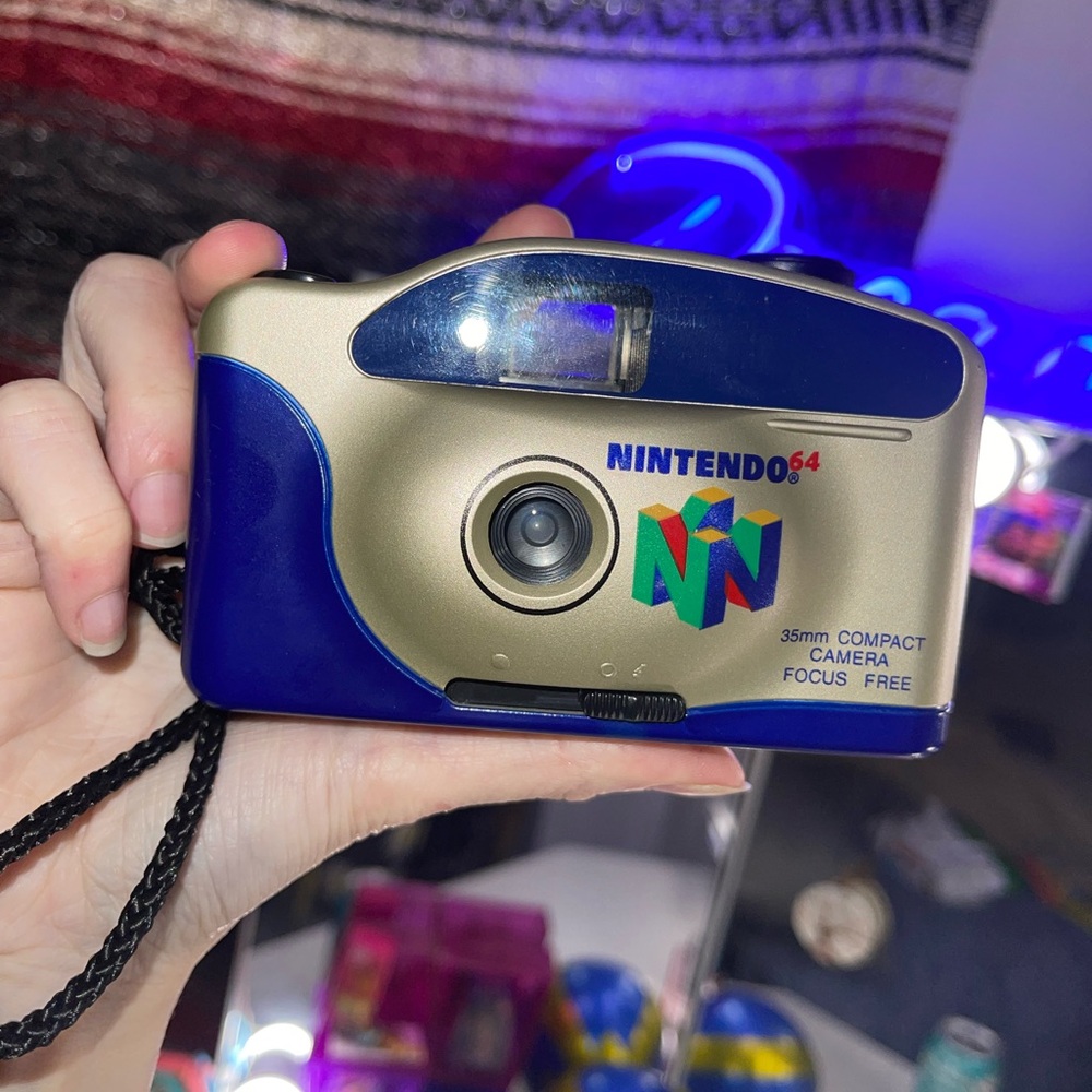 Vintage/Retro 90s Nintendo 64 Blue and Gold Compact Camera